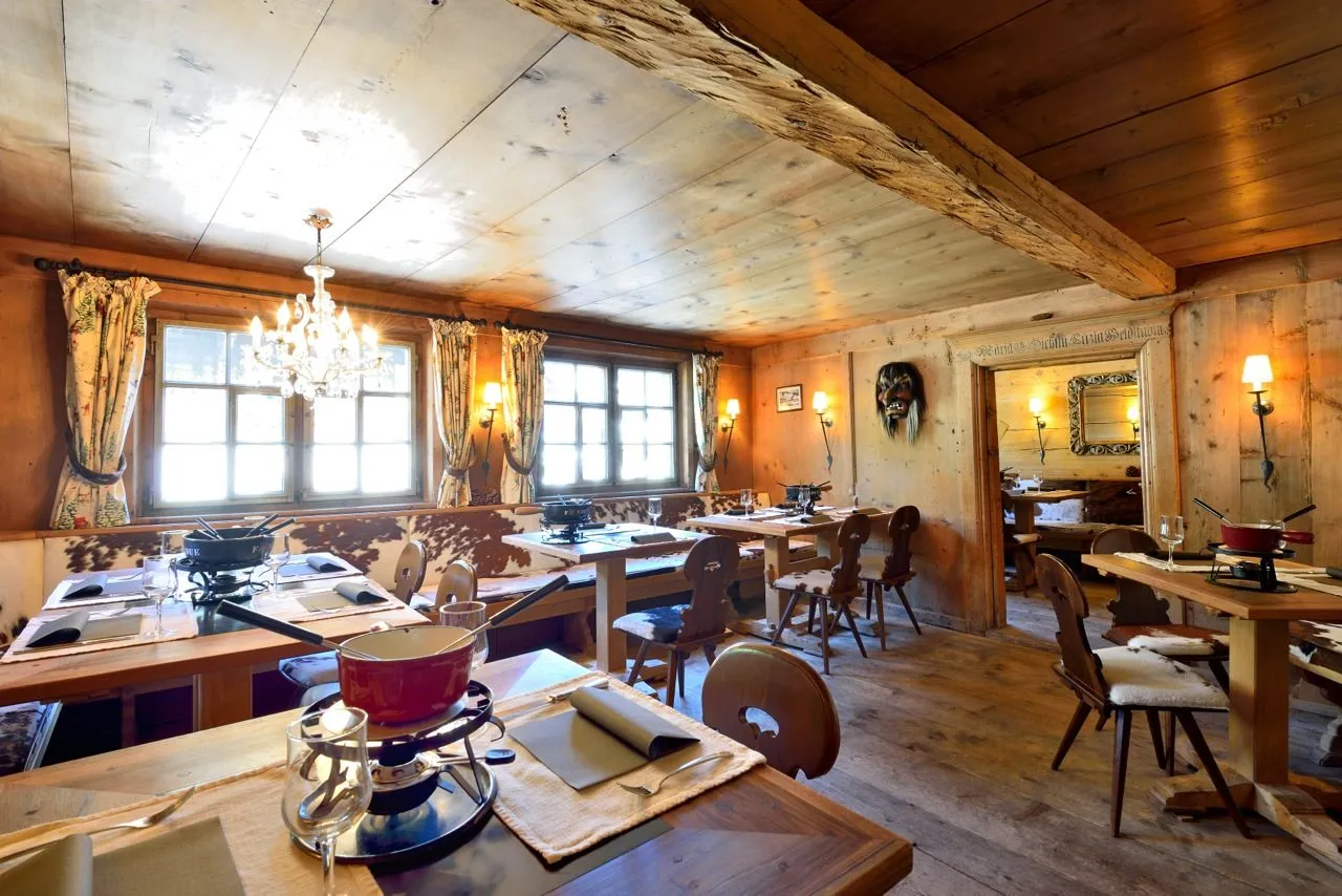 Where to Find the Best Fondue in the Alps | UltraVilla
