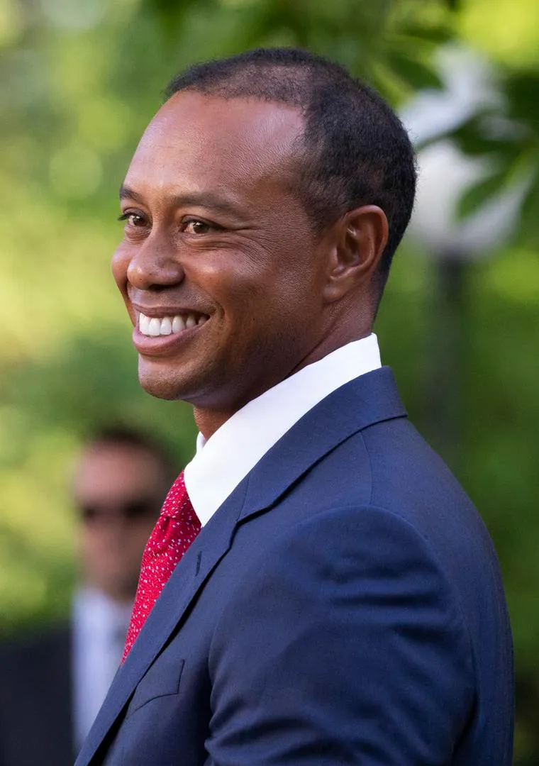 Tiger Woods erhält die Presidential Medal of Freedom von Präsident Trump
