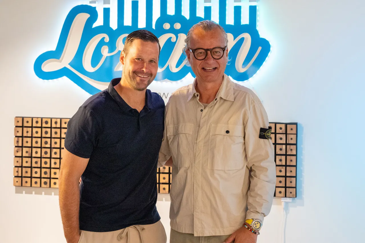 Dave Zibung zu Besuch bei Andy Wolf im Studio von Radio Lozärn.