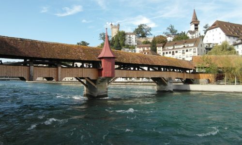 Beliebtes Reussschwimmen: Stadt Luzern erhöht Sicherheitsmassnahmen