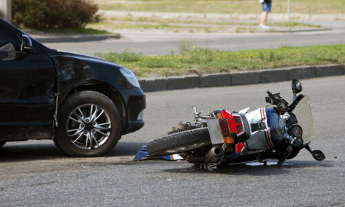 Motorradfahrer bei Selbstunfall verletzt