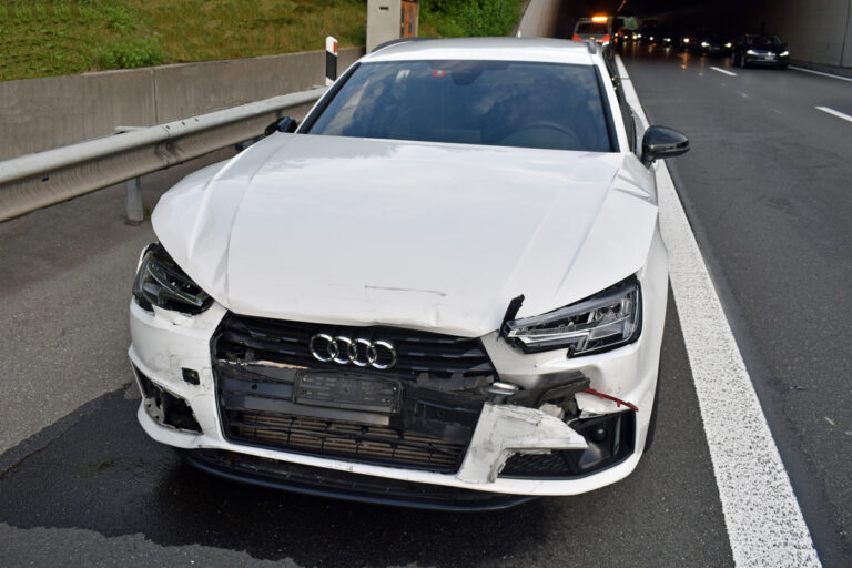 Vier Autos in Auffahrkollision verwickelt – niemand verletzt