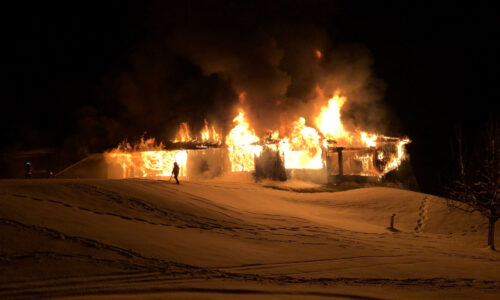 Brand im Golfclub Sempach: Restaurantgebäude komplett niedergebrannt