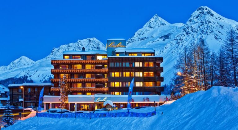 Wegen Corona-Mutation: Michelle Hunziker kehrt St. Moritz den Rücken und macht jetzt Ferien in Arosa
