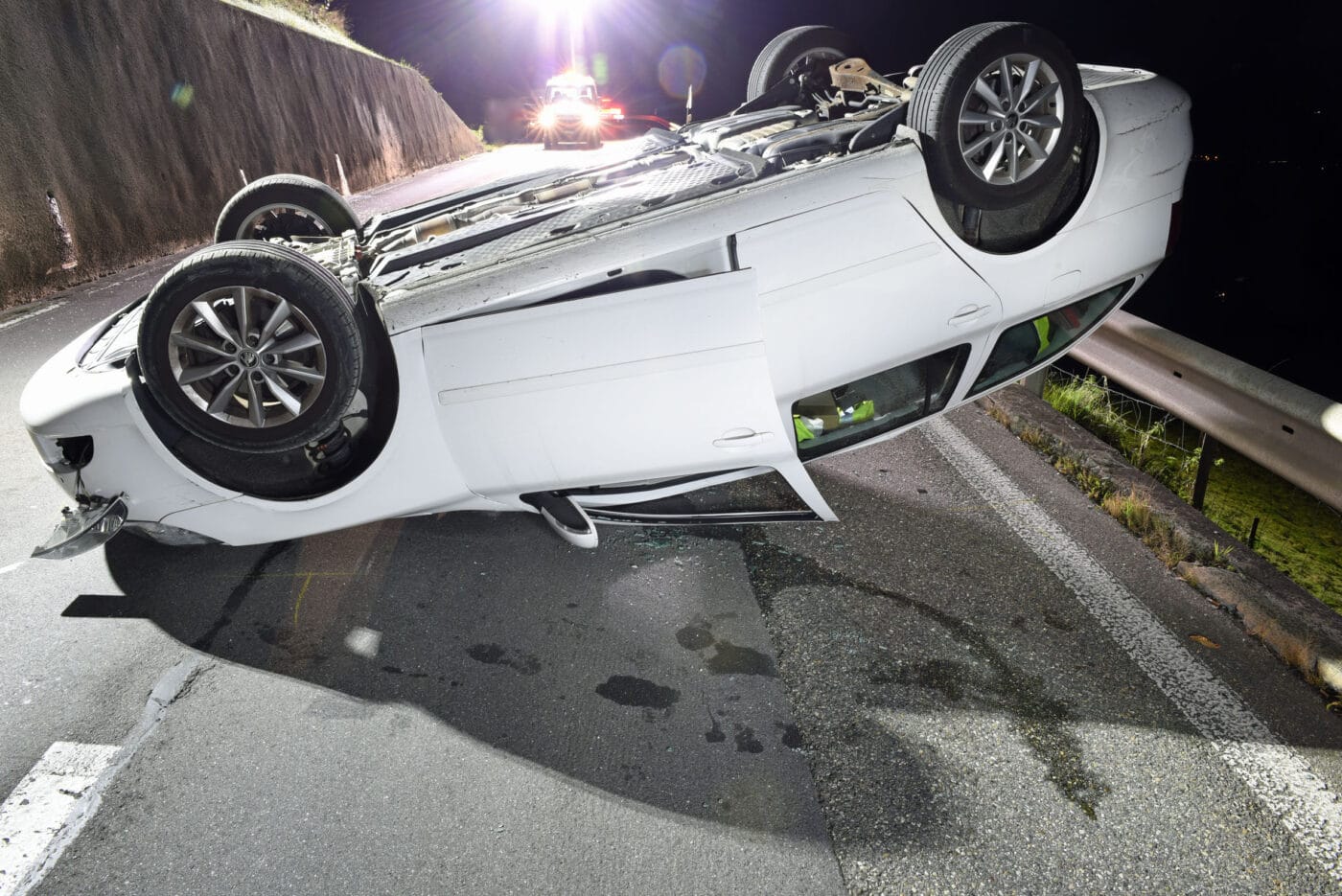 Alkoholisierter Autofahrer verursacht Selbstunfall – niemand verletzt