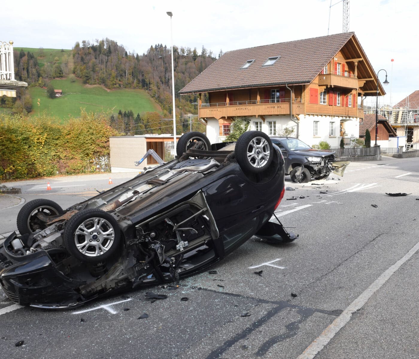 Verkehrsunfall in Hasle: Autofahrerin wird von Rettungshubschrauber zur Kontrolle in ein Spital geflogen