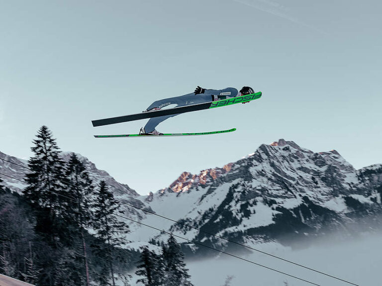 Spektakel in Engelberg: Skispringen auf höchstem Niveau