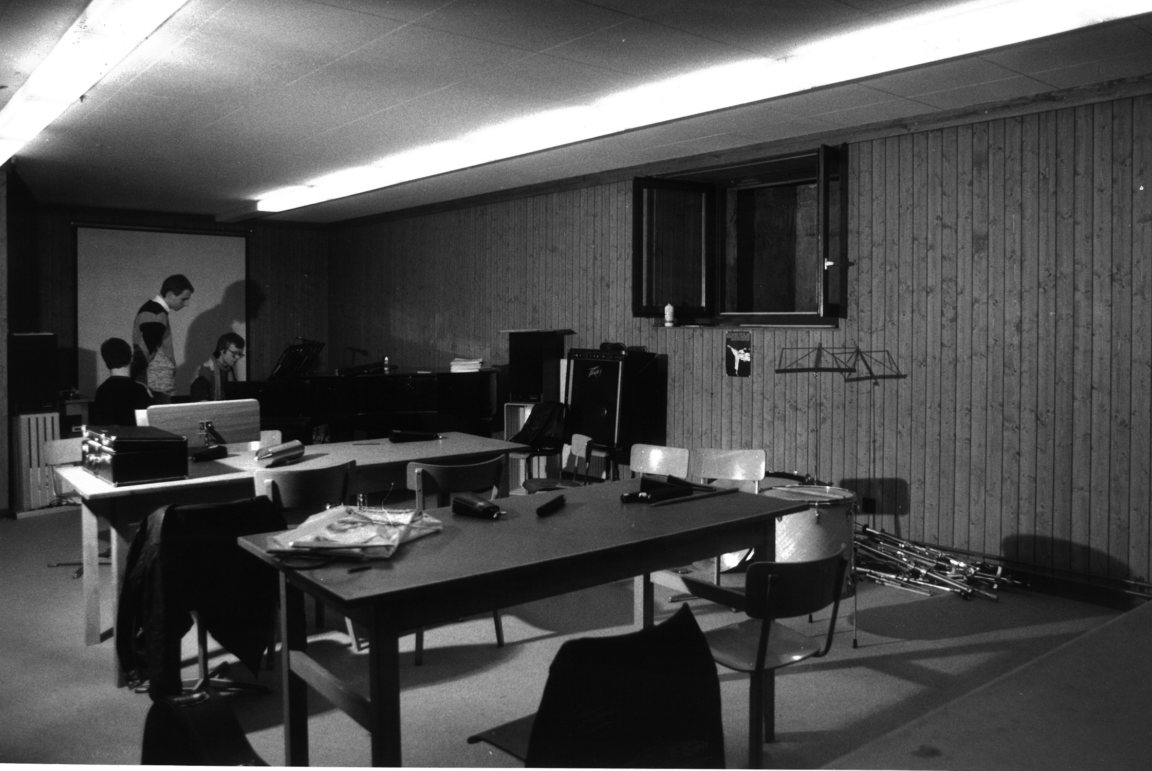 Blick in ein Schulzimmer der fr&uuml;heren Jazz Schule Luzern. 